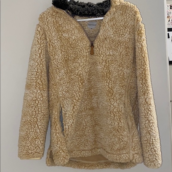 Heathmoon fuzzy alpaca jacket - Picture 1 of 3